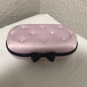 Mac makeup clutch